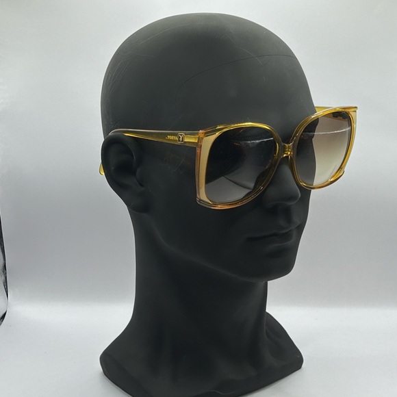 Vintage Playboy Sunglasses 4528 21 - Picture 4 of 7